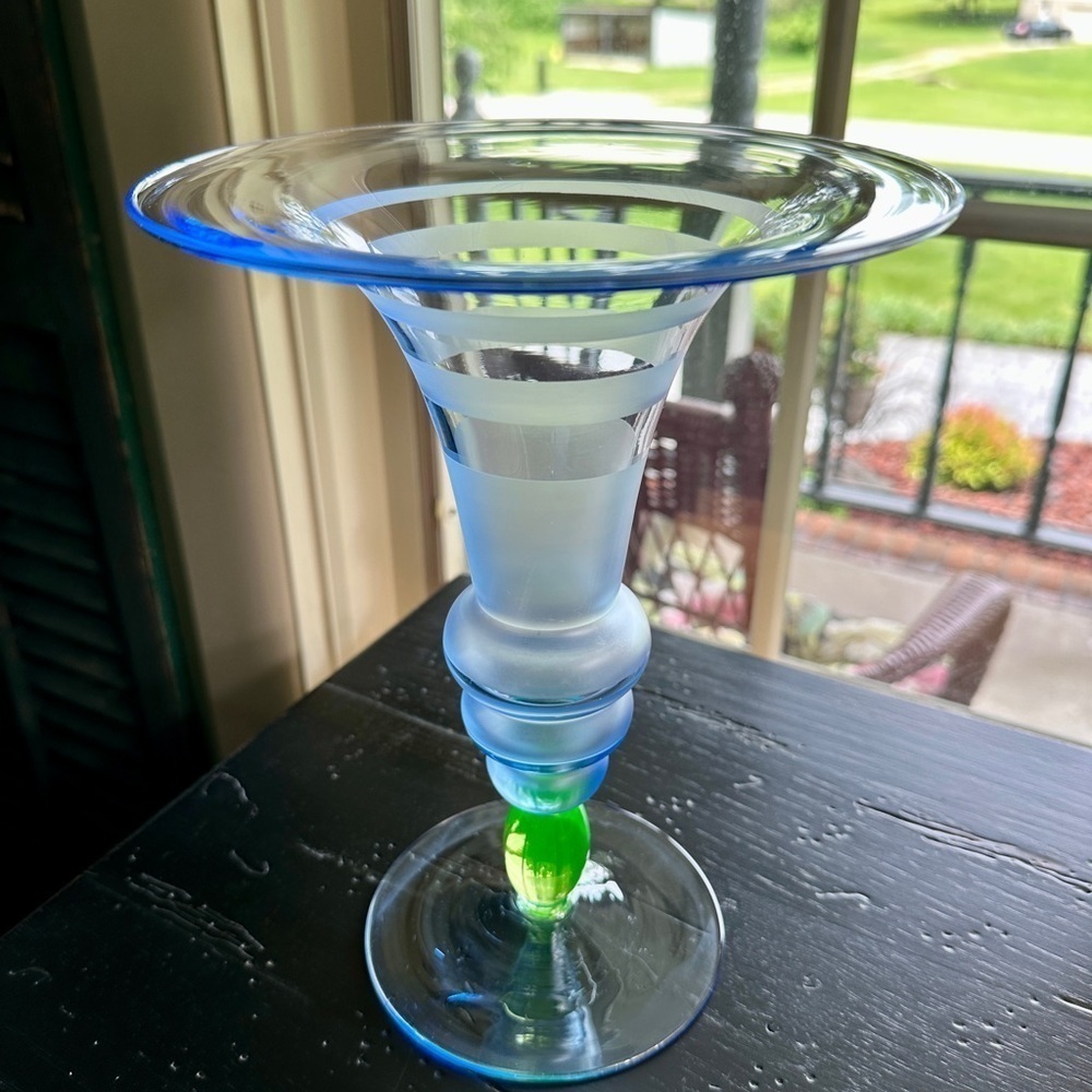 MURANO GLASS, COLORFUL VASE IN LIGHT BLUE WITH FROSTED EFFECT. URANIUM GLASS - Picture 6 of 12